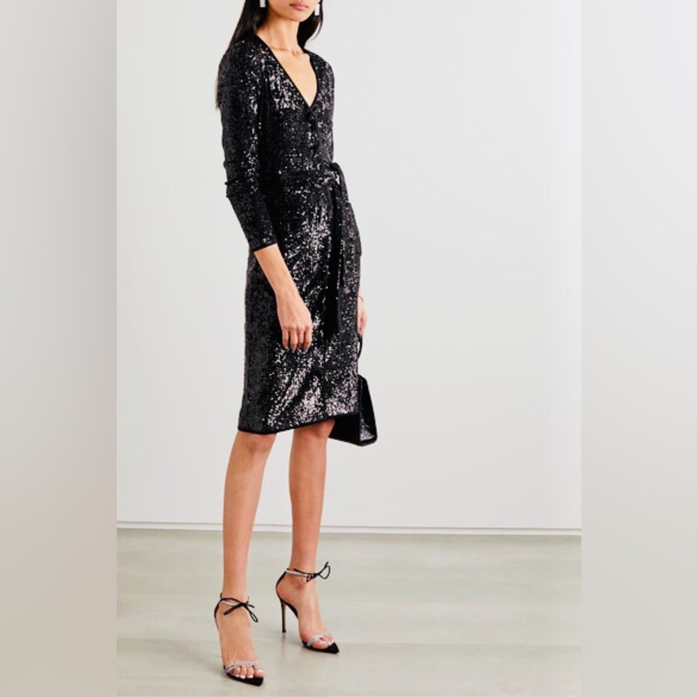 DIANE VON FURSTENBERG
MELINA BELTED SEQUINED STRETCH-MESH DRESS